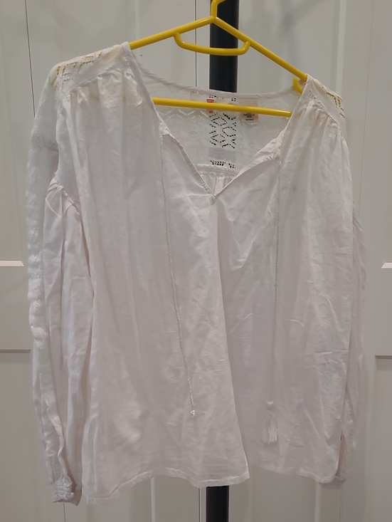 Levi's Tops - Levi's White Boho Peasant Blouse
